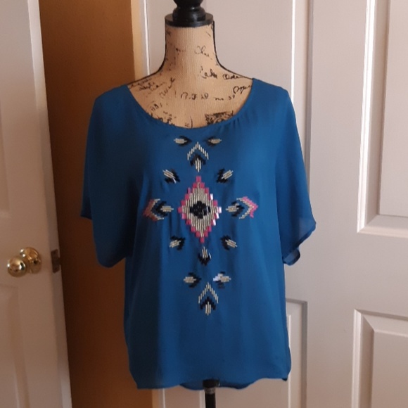 ALYA TOP - BLACK